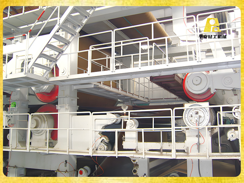 浙江富陽正華紙業(yè)長網(wǎng)多缸高強(qiáng)瓦楞紙機(jī)項(xiàng)目